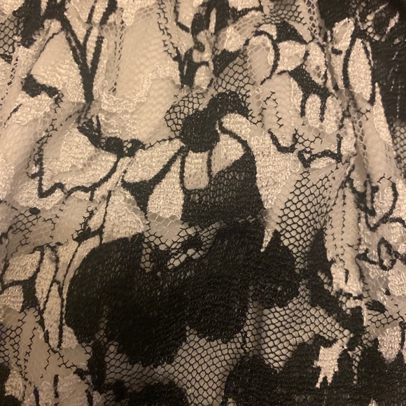 Body Central Skirt - Picture 2 of 4